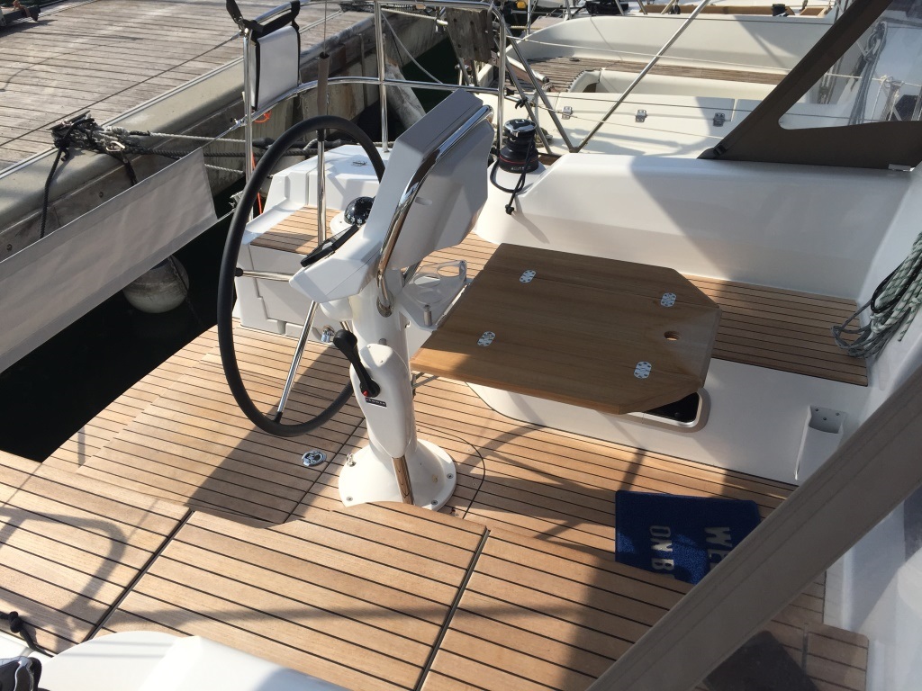 SUN ODYSSEY 319